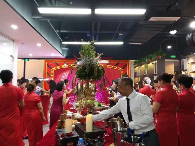 火与巧 大型巧克力雕刻如何重塑高端活动的极致体验